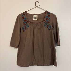 Miss Me Top - Size Large - Embroidered Floral